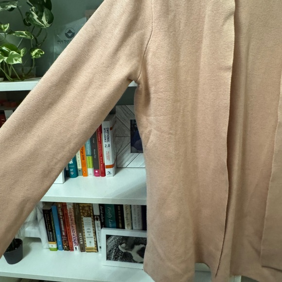 SALE: 3/$25 - Calvin Klein Pink Open Front Cardigan - Large - GUC - Picture 4 of 7